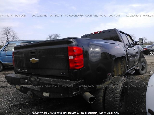 1GCJK33628F119127 - 2008 CHEVROLET SILVERADO K3500 BLACK photo 4