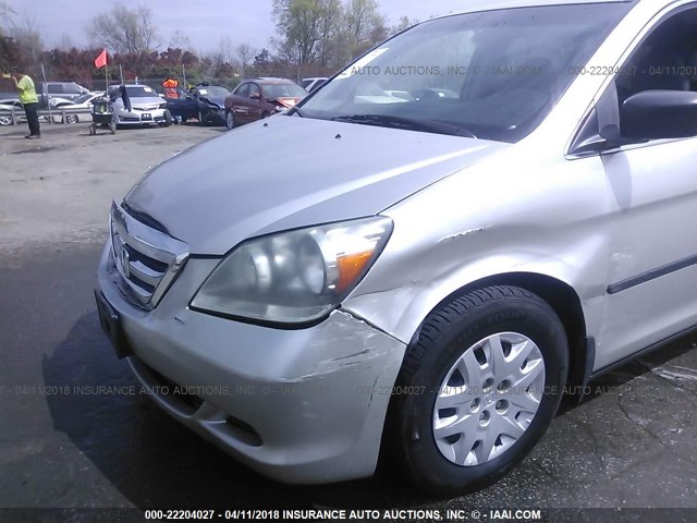 5FNRL38216B105257 - 2006 HONDA ODYSSEY LX SILVER photo 6