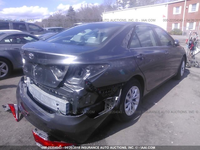 4T4BF1FK5GR564639 - 2016 TOYOTA CAMRY LE/XLE/SE/XSE GRAY photo 4