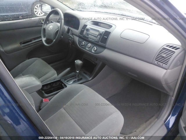 4T1BE32K16U119523 - 2006 TOYOTA CAMRY LE/XLE/SE ლურჯი ფოტო 5