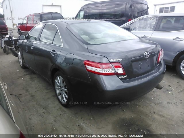 4T4BF3EK8AR040809 - 2010 TOYOTA CAMRY SE/LE/XLE Сұр фото 3