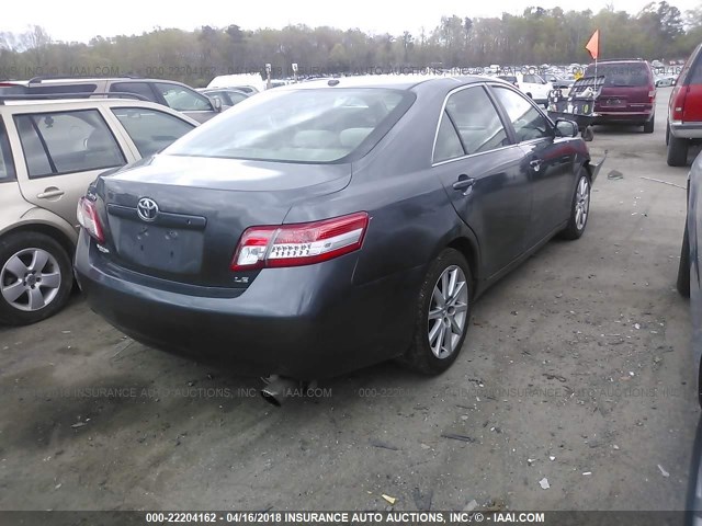 4T4BF3EK8AR040809 - 2010 TOYOTA CAMRY SE/LE/XLE Сұр фото 4