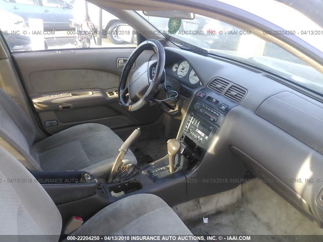 JN1CA21D4TT121353 - 1996 NISSAN MAXIMA GLE/GXE/SE Champagne photo 5