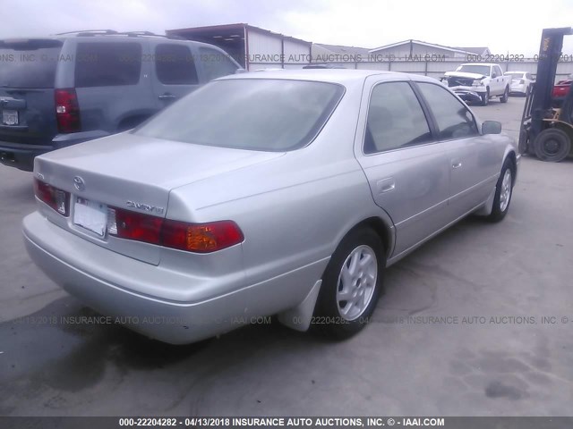 4T1BG22K71U019164 - 2001 TOYOTA CAMRY CE/LE/XLE 银色 照片 4
