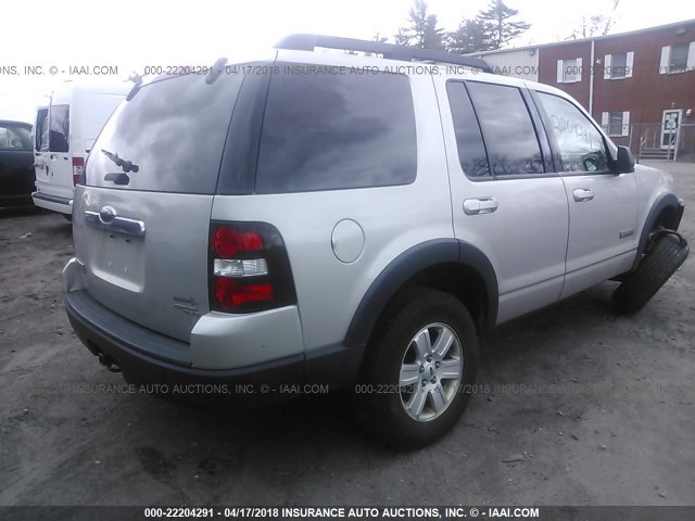 1FMEU73E27UB66836 - 2007 FORD EXPLORER XLT GRAY photo 4