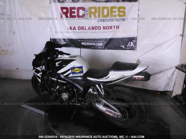 JH2PC37066M302091 - 2006 HONDA CBR600 RR WHITE photo 3