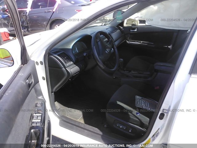 4T1BE30K24U270001 - 2004 TOYOTA CAMRY LE/XLE/SE 白色 照片 5