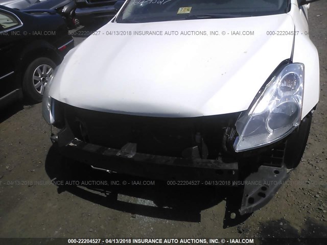 1N4BL2AP8AN542156 - 2010 NISSAN ALTIMA SR WHITE photo 6