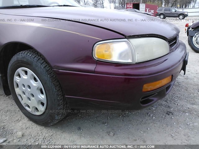 4T1BG12K0TU785931 - 1996 TOYOTA CAMRY DX/LE/XLE წითელი ფოტო 6