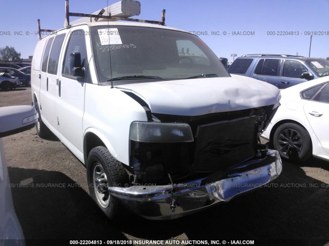 1GTGG25V971235026 - 2007 GMC SAVANA G2500 WHITE photo 1