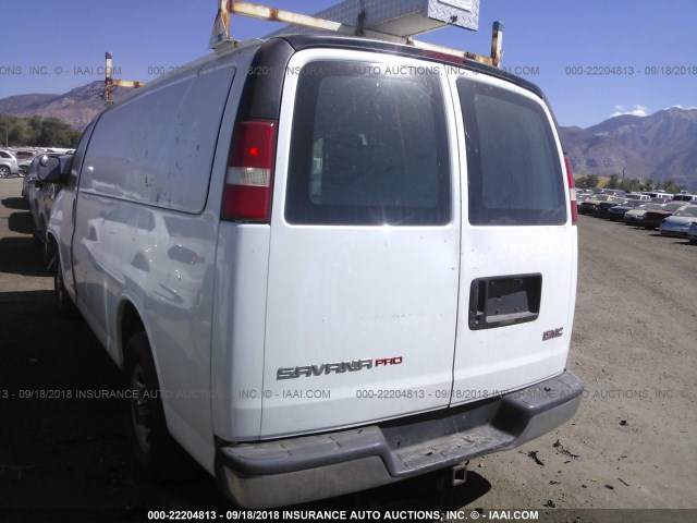 1GTGG25V971235026 - 2007 GMC SAVANA G2500 WHITE photo 3