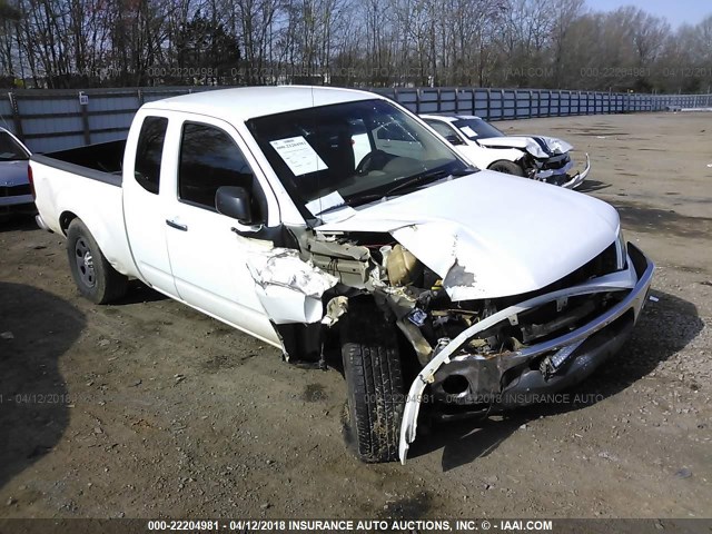 1N6AD06U27C417662 - 2007 NISSAN FRONTIER KING CAB LE/SE/OFF ROAD WHITE photo 1