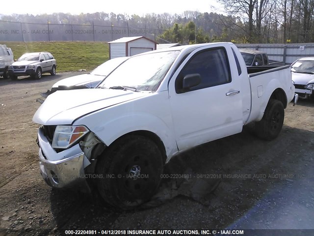 1N6AD06U27C417662 - 2007 NISSAN FRONTIER KING CAB LE/SE/OFF ROAD WHITE photo 2