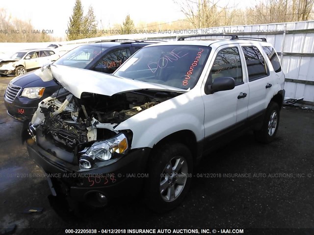 1FMYU03Z76KB10893 - 2006 FORD ESCAPE XLT თეთრი ფოტო 2