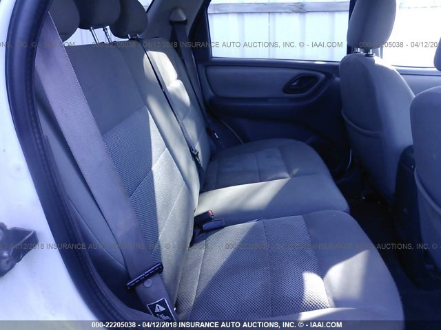 1FMYU03Z76KB10893 - 2006 FORD ESCAPE XLT თეთრი ფოტო 8