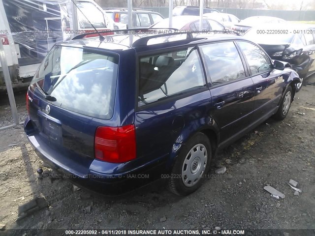 WVWHC63B31E036084 - 2001 VOLKSWAGEN PASSAT GLS BLUE photo 4