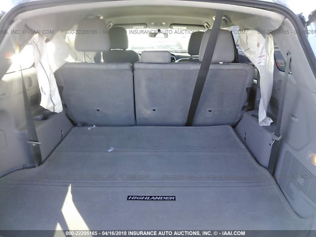 5TDZKRFH0ES022281 - 2014 TOYOTA HIGHLANDER LE/LE PLUS ვერცხლისფერი ფოტო 8