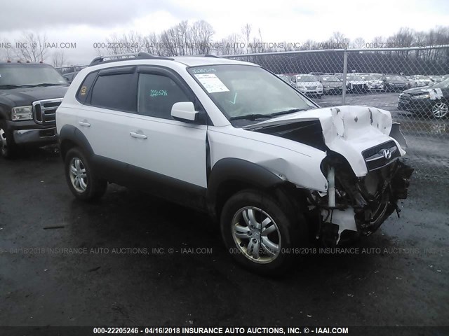 KM8JN72D56U303755 - 2006 HYUNDAI TUCSON GLS/LIMITED WHITE photo 1