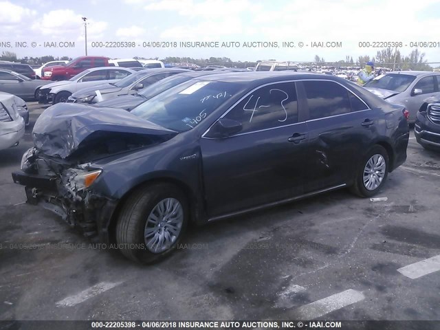 4T1BD1FK1CU001405 - 2012 TOYOTA CAMRY HYBRID/LE/XLE 灰色 照片 2
