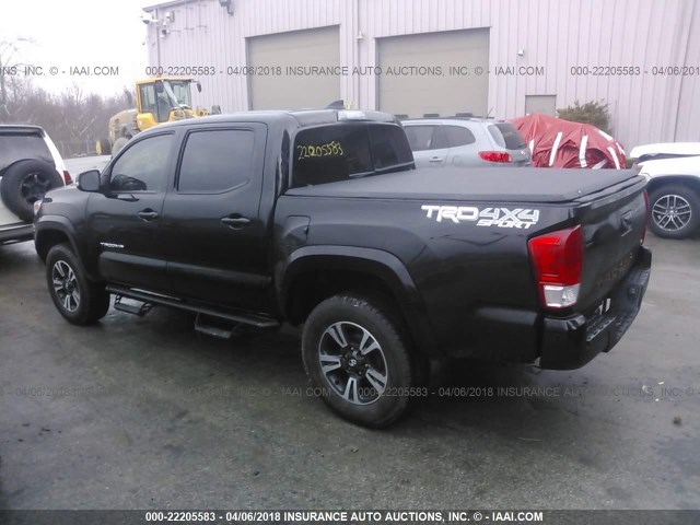 5TFCZ5AN0HX094846 - 2017 TOYOTA TACOMA DBL CAB/SR/TRDSPT/OR/PRO შავი ფოტო 3