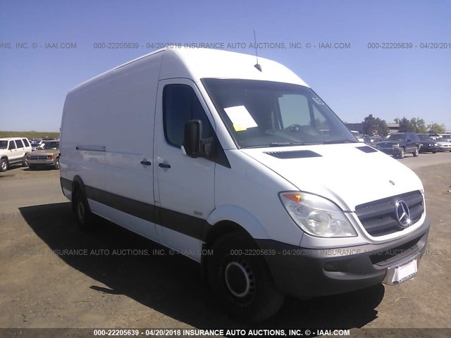 WD3PE8CC7D5785219 - 2013 MERCEDES-BENZ SPRINTER 2500 WHITE photo 1