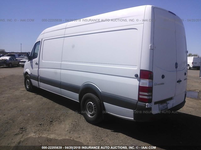 WD3PE8CC7D5785219 - 2013 MERCEDES-BENZ SPRINTER 2500 WHITE photo 3