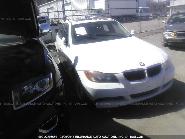 WBAVC93558K039916 - 2008 BMW 328 XI WHITE photo 1