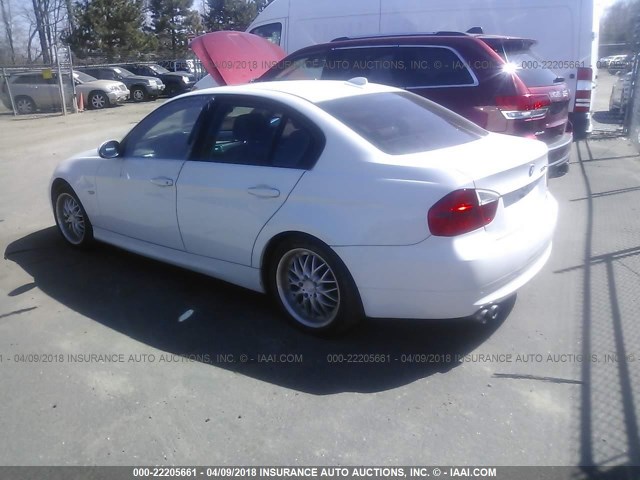 WBAVC93558K039916 - 2008 BMW 328 XI WHITE photo 3