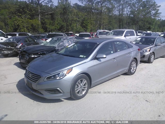 5NPE24AF1HH548341 - 2017 HYUNDAI SONATA SE SILVER photo 2