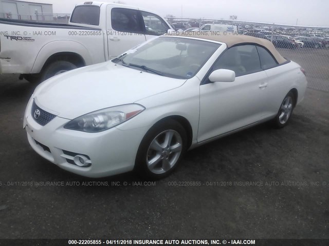 4T1FA38P98U155916 - 2008 TOYOTA CAMRY SOLARA SE/SLE/SPORT WHITE photo 2