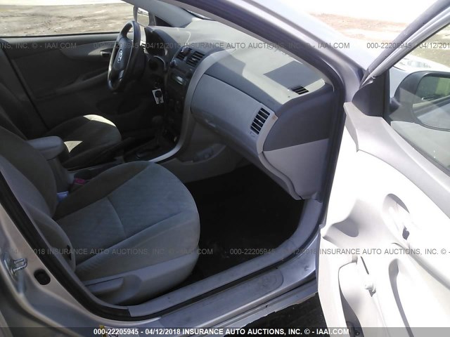 JTDBL40E89J025108 - 2009 TOYOTA COROLLA LE/XLE SILVER photo 5