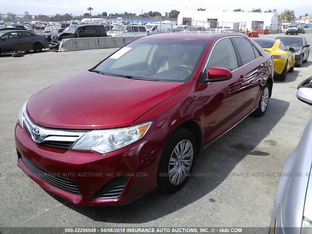 4T1BF1FK6EU817426 - 2014 TOYOTA CAMRY L/SE/LE/XLE 红色 照片 2