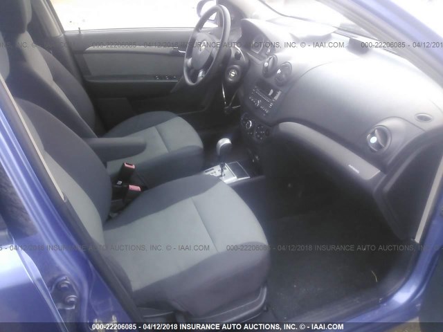 KL1TD66E79B319315 - 2009 CHEVROLET AVEO LS/LT BLUE photo 5