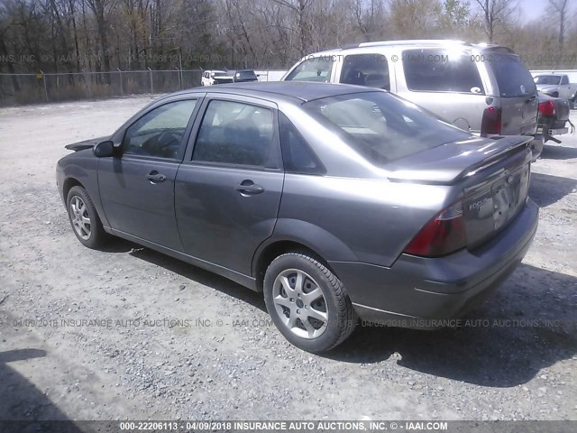 1FAFP34N17W147518 - 2007 FORD FOCUS ZX4/S/SE/SES GRAY photo 3