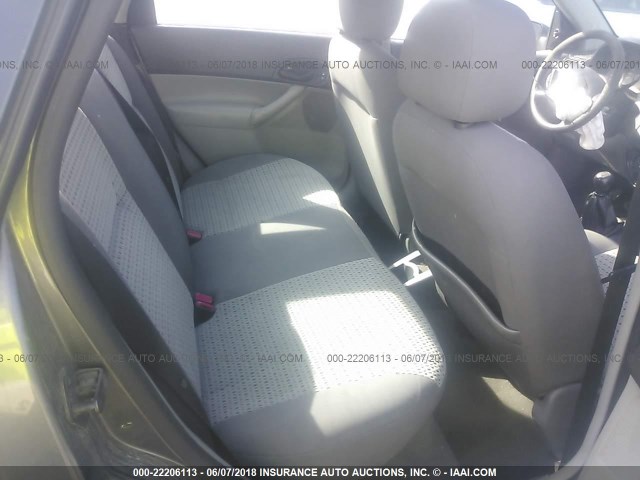1FAFP34N17W147518 - 2007 FORD FOCUS ZX4/S/SE/SES 灰色 照片 8