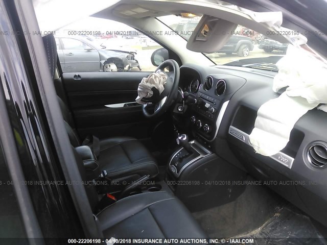 1C4NJDEB5GD708297 - 2016 JEEP COMPASS LATITUDE 黑色 照片 5