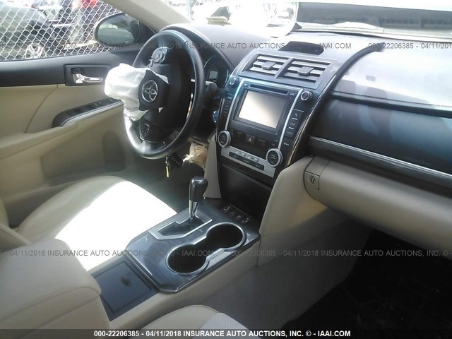 4T1BD1FK6CU031502 - 2012 TOYOTA CAMRY HYBRID/LE/XLE 绿色 照片 5