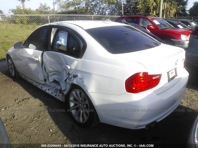 WBAPH7C53BE677490 - 2011 BMW 328 I WHITE photo 3