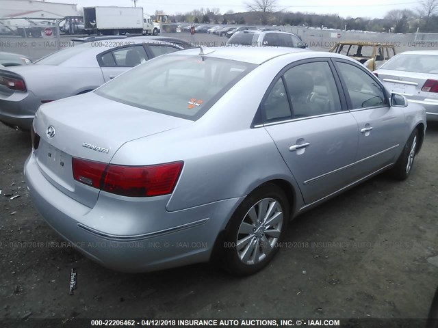 5NPEU46C29H553753 - 2009 HYUNDAI SONATA SE/LIMITED SILVER photo 4