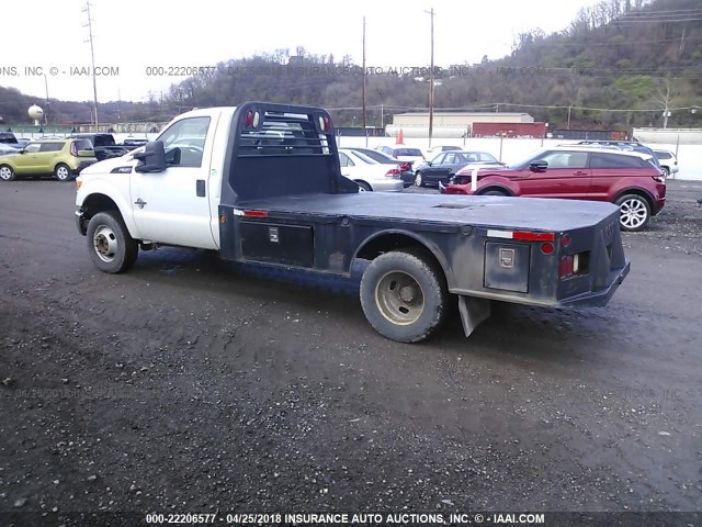 1FDRF3HT1BEA62059 - 2011 FORD F350 SUPER DUTY WHITE photo 3