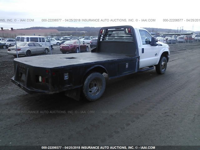 1FDRF3HT1BEA62059 - 2011 FORD F350 SUPER DUTY WHITE photo 4