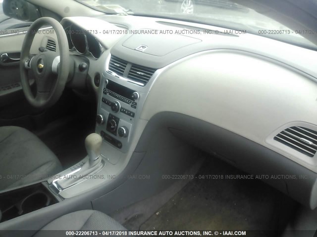 1G1ZB5E1XBF223932 - 2011 CHEVROLET MALIBU LS 灰色 照片 5