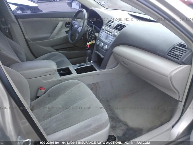 4T1BE46K68U775431 - 2008 TOYOTA CAMRY CE/LE/XLE/SE GOLD photo 5