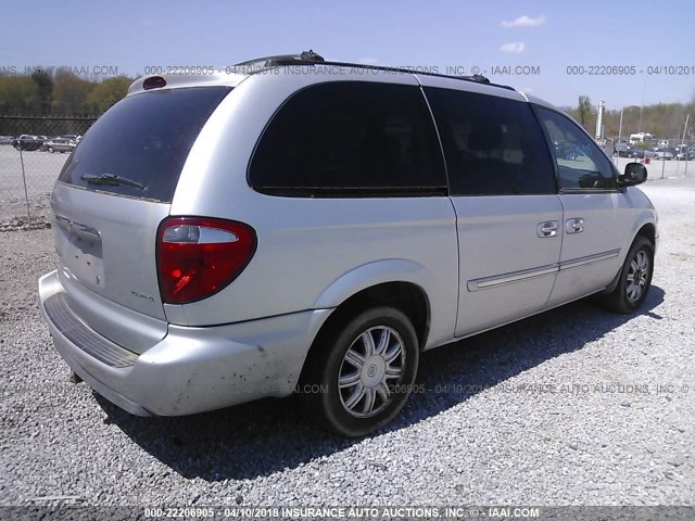 2C4GP54L05R469078 - 2005 CHRYSLER TOWN & COUNTRY TOURING SILVER photo 4