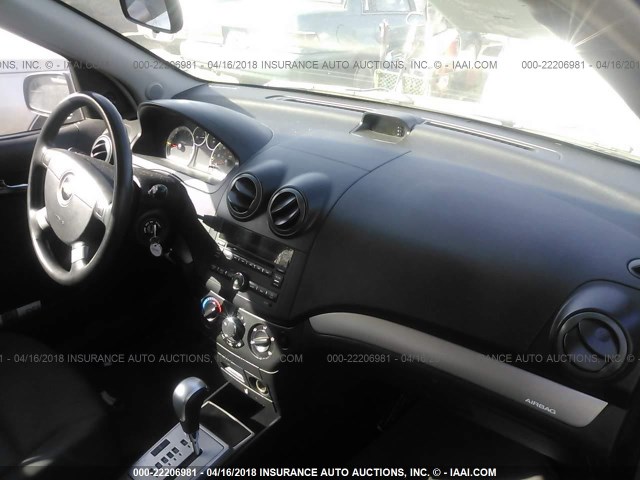 KL1TD56E59B602208 - 2009 CHEVROLET AVEO LS/LT 灰色 照片 5