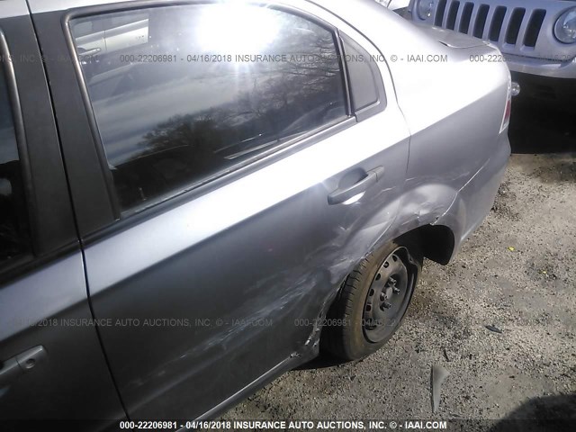 KL1TD56E59B602208 - 2009 CHEVROLET AVEO LS/LT 灰色 照片 6