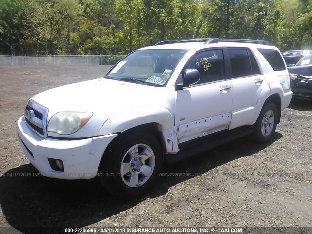 JTEZU14R360073541 - 2006 TOYOTA 4RUNNER SR5/SPORT WHITE photo 2