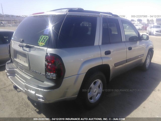 1GNDS13S432386789 - 2003 CHEVROLET TRAILBLAZER  BEIGE photo 4