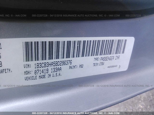 1B3CB3HA5BD296376 - 2011 DODGE CALIBER MAINSTREET SILVER photo 9