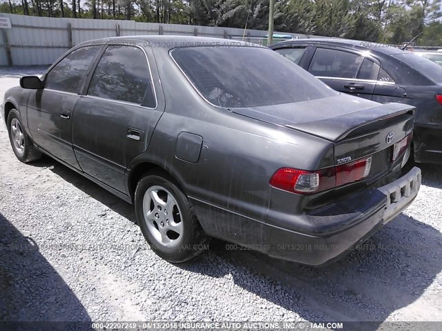 4T1BG22K4YU638153 - 2000 TOYOTA CAMRY CE/LE/XLE GRAY photo 3